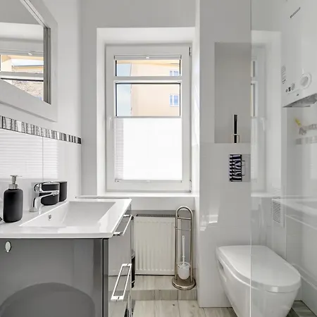 Wave - Grobla Old Town * Γκντανσκ